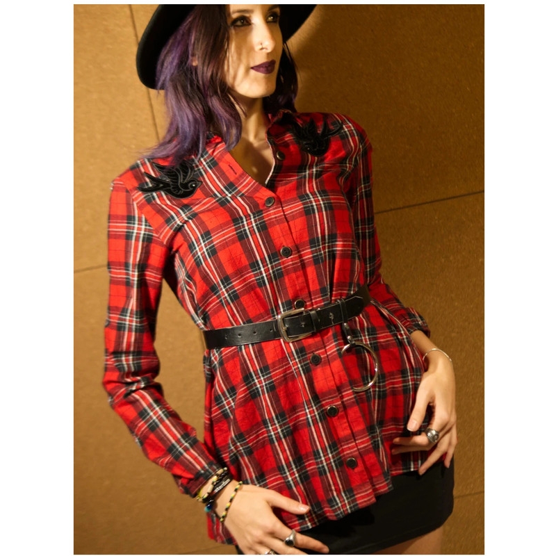 Camisa larga, tipo vestido, tartan y terciopelo. Estilo pin-up, alternative, country.