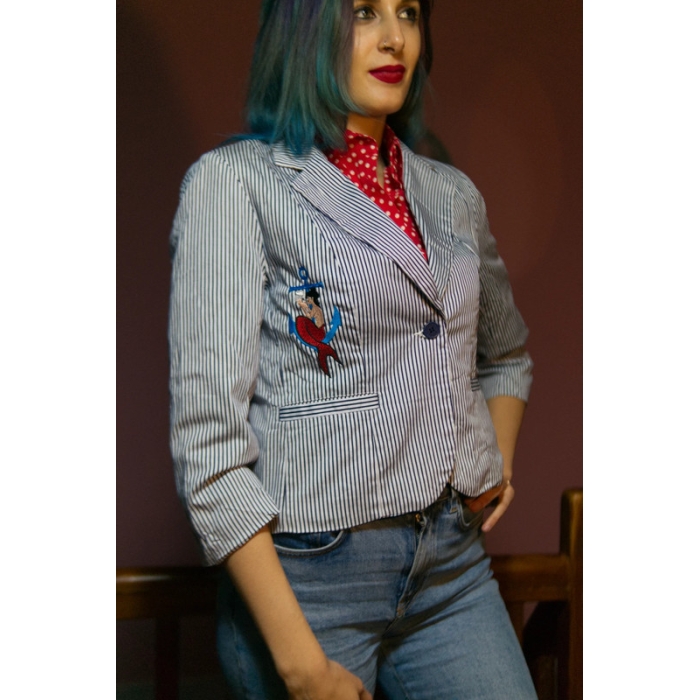 Blazer a rayas de manga corta, ligero, con bolsillos, azul y blanco, manga abierta. Pin-up