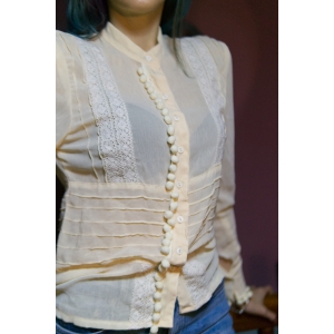 Blusa con transaparencia, color crema, con encaje y pompones, vintage, retro