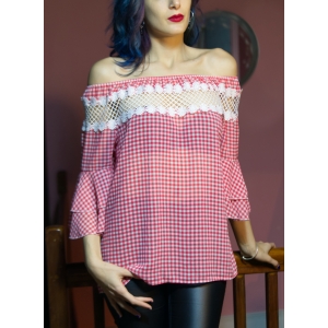 Blusa de hombros descubiertos, con detalles de crochet, mangas con volantes. Retro, pin-up