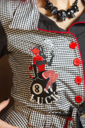Camisa de manga corta Rockabilly de lazo, bordada, "Sweet Demon o’ Mine"