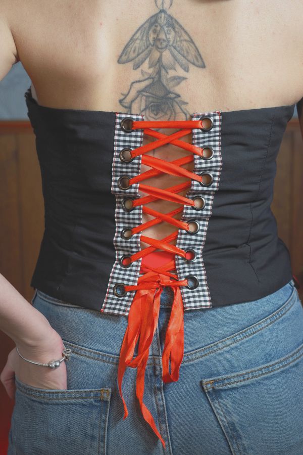 Top de tirantes Rockabilly con corset, bordado "Road 2 Rock"