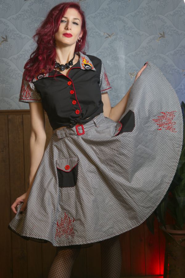 Falda de rueda acampanada Rockabilly "No Fuego no Party"