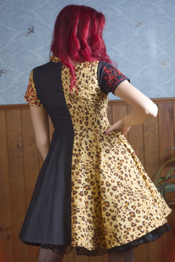 Vestido camisero Rockabilly bordado leopardo "Fire Panther"
