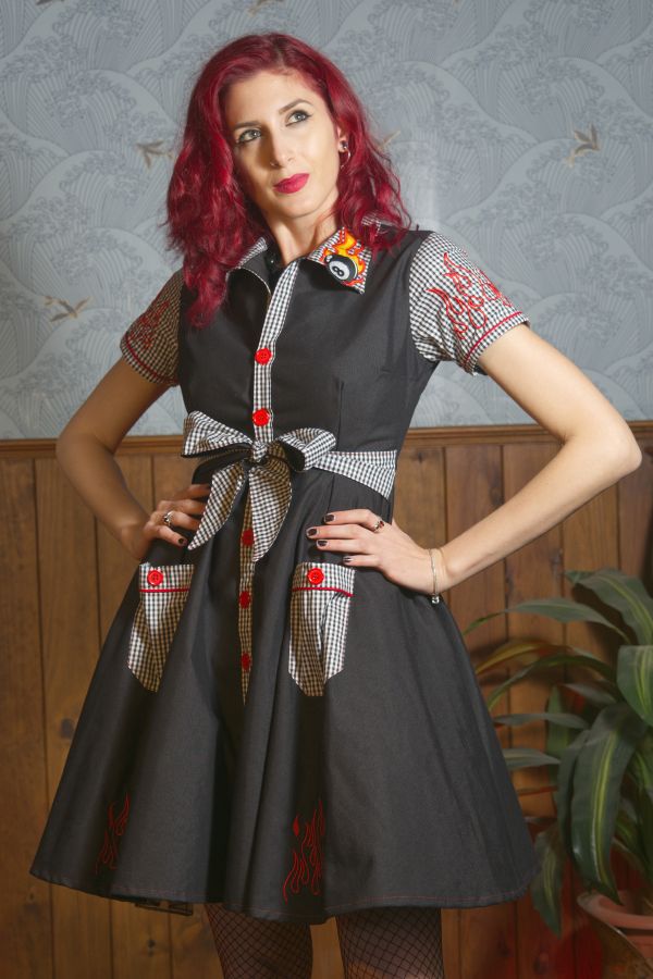 Vestido camisero Rockabilly bordado con lazo "Fire in the ball"