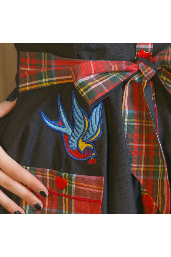 Vestido camisero Rockabilly negro, manga corta, bordado "Old Slow Swallow"